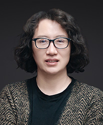 李東妍